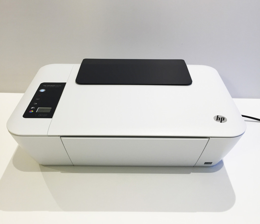 HP Deskjet 2543 Front